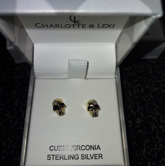 Charlotte and Lexi skull stud sterling silver earrings - Picture 8 of 8